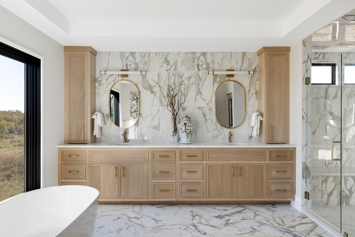 How to Choose Bathroom Vanity Lights for Every Mirror Size (2026 Complete Guide)